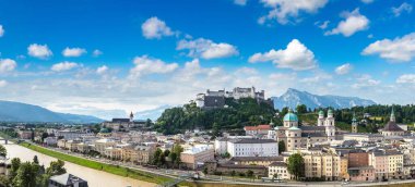 Salzburg Katedrali (Avusturya), güzel bir günde panoramik havadan görünümü