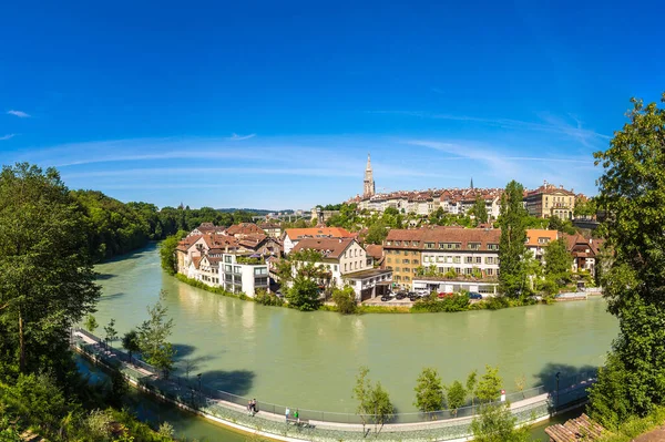 Panoramisch Uitzicht Bern Berner Munster Kathedraal Een Mooie Zomerdag Zwitserland — Stockfoto