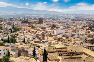 Güzel yaz gün, İspanya Granada panoramik havadan görünümü