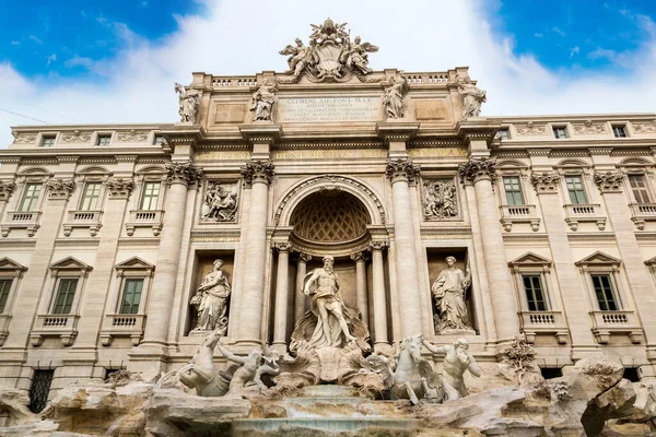 Fountain Trevi Roma Italia Día Verano —  Fotos de Stock