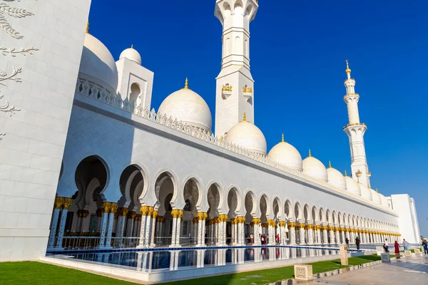 Abu Dhabi Emirados Arab Unidos Janeiro 2019 Grande Mesquita Xeque — Fotografia de Stock