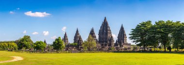 Yogyakarta şehri yakınlarındaki Prambanan Tapınağı Panoraması, Orta Java, Endonezya