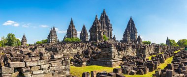 Yogyakarta şehri yakınlarındaki Prambanan Tapınağı Panoraması, Orta Java, Endonezya