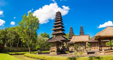 Endonezya, Bali 'de Taman Ayun Tapınağı Panoraması güneşli bir günde