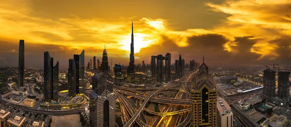 Flygfoto Över Centrala Dubai Och Burj Khalifa Sommarnatt Förenade Arabemiraten — Stockfoto