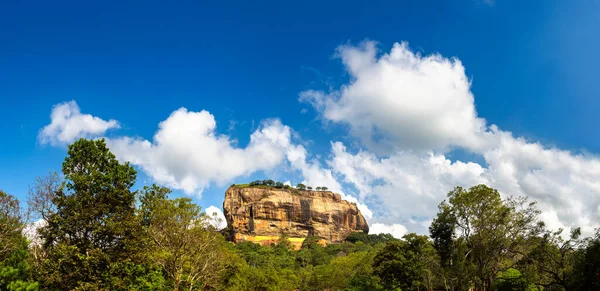 Panorama Rocher Lion Sigiriya Par Une Journée Ensoleillée Sri Lanka — Photo