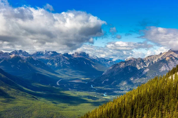 Πανοραμική Εναέρια Άποψη Του Bow Valley Στο Εθνικό Πάρκο Banff — Φωτογραφία Αρχείου