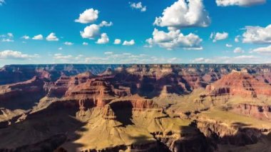 Güneşli bir günde Büyük Kanyon Ulusal Parkı, Arizona, ABD