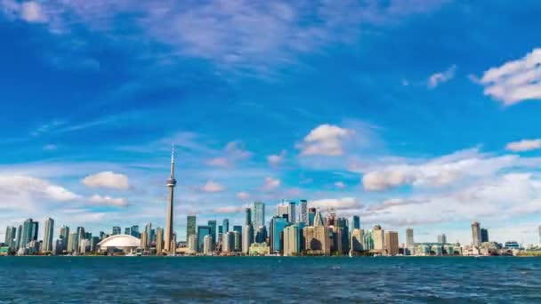 Toronto skyline panorámico en un día soleado, Ontario, Canadá — Vídeo de stock