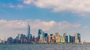 Manhattan şehir merkezi ve Hudson nehri New York City, ABD 'de gün batımında