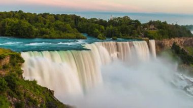 Amerikan Şelaleleri Amerika 'nın Niagara Şelaleleri' nden.