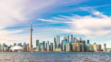 Toronto panoramik gökyüzü güneşli bir günde, Ontario, Kanada