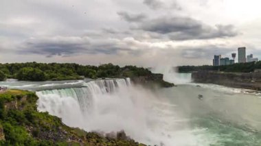 Amerikan Şelaleleri Amerika 'nın Niagara Şelaleleri' nden.