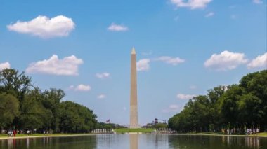 Washington Anıtı Washington DC, ABD 'de güneşli bir günde