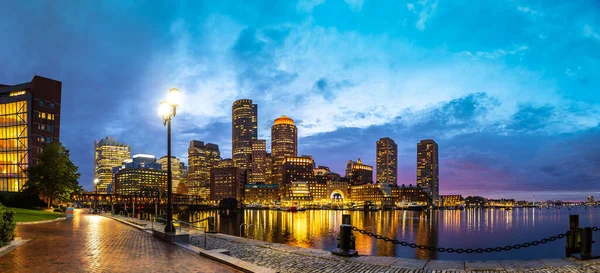 Panorama Del Paesaggio Urbano Boston Fan Pier Park Notte Usa — Foto Stock