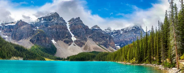 Panorama Jezera Moraine Národní Park Banff Kanady — Stock fotografie
