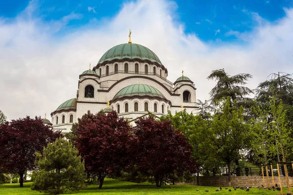 Iglesia Ortodoxa Serbia San Sava Belgrado Serbia Hermoso Día Verano — Foto de Stock