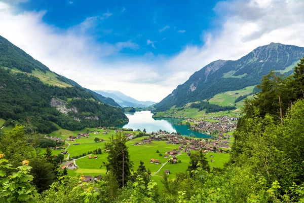 Wieś Lungern Piękny Letni Dzień Szwajcaria — Zdjęcie stockowe