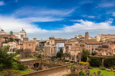 Antik kalıntıları forum ve bir kış günü Victor Emmanuel II anıtı Roma, İtalya