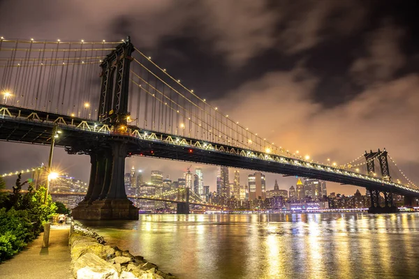 Manhattan Bridge Vista Panoramica Notturna Del Centro Manhattan Dopo Tramonto — Foto Stock