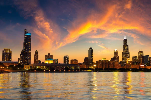 Panoramiczny Krajobraz Miasta Chicago Zachodzie Słońca Illinois Usa — Zdjęcie stockowe