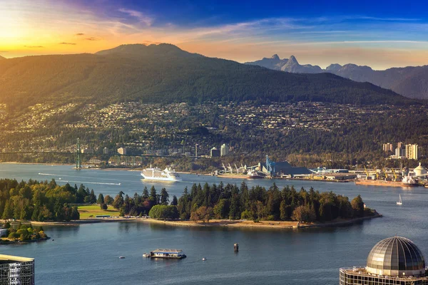 Vista Aérea Panorâmica Distrito Empresarial Vancouver Pôr Sol Canadá — Fotografia de Stock