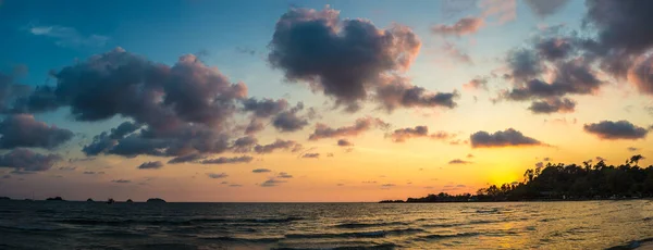 Panorama Pięknego Zachodu Słońca Plaży Koh Chang Tajlandii — Zdjęcie stockowe