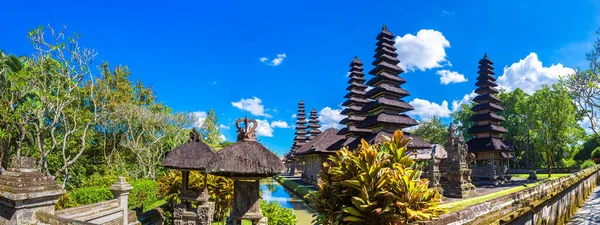Panorama Del Templo Taman Ayun Bali Indonesia Día Soleado — Foto de Stock