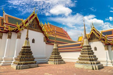 Wat Pho tapınakta bir yaz günü Bangkok