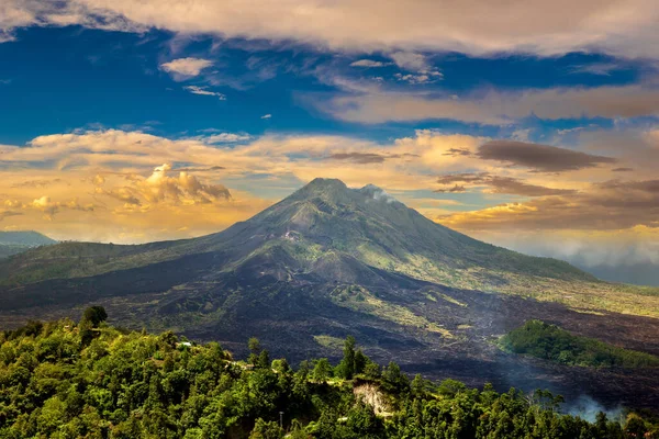 Vista Panorámica Del Volcán Batur Bali Indonesia Día Soleado — Foto de Stock