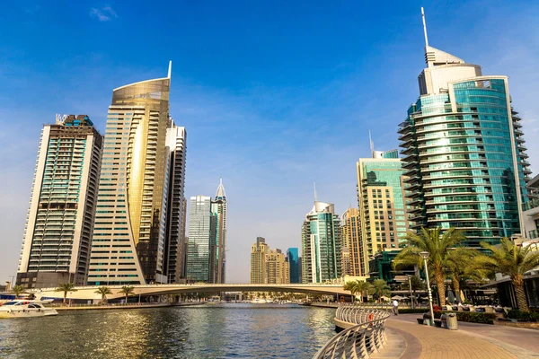 Dubai Marina Einem Sonnigen Tag Dubai Vereinigte Arabische Emirate — Stockfoto