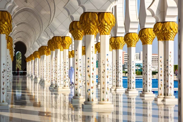 Sheikh Zayed Grand Mosque Abu Dhabi Summer Day United Arab — Stock Photo, Image