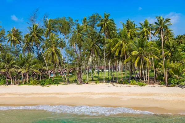 Ao Tapao Sahili Koh Kood Adası, Tayland güneşli bir günde