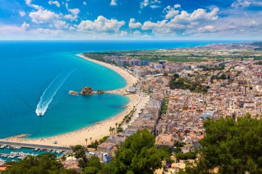 Hava panoramik Blanes Costa Brava içinde bir güzel yaz günü, İspanya