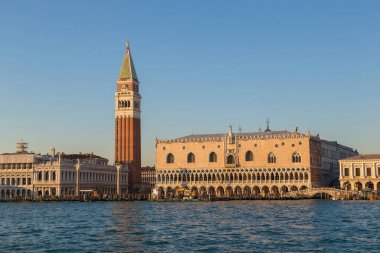 Campanile di San Marco Venedik, İtalya 'da bir yaz gününde