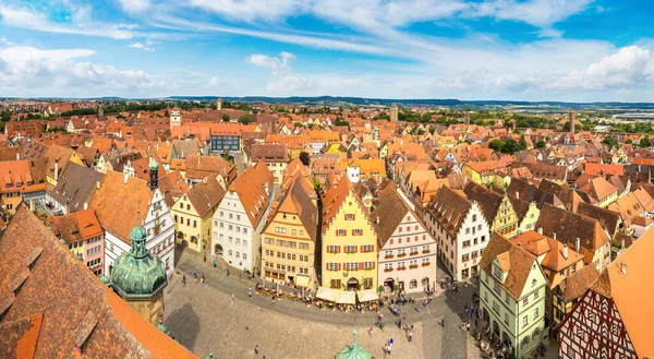 Rothenburg panoramik hava görünümünü bir güzel yaz günü, Almanya