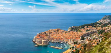 Hırvatistan 'ın Dubrovnik kentinde güzel bir yaz günü panorama