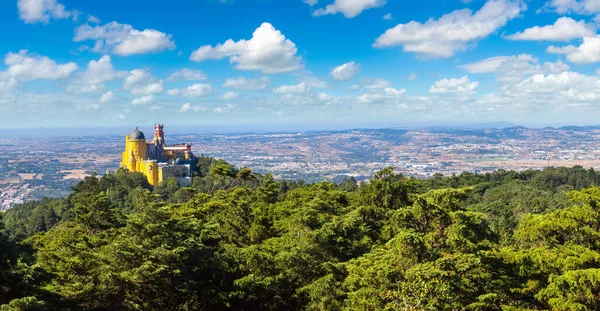 Panoramisch Uitzicht Van Pena Nationaal Paleis Sintra Een Mooie Zomerdag — Stockfoto