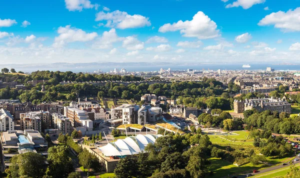 Stadsbilden Edinburgh Från Arthur Seat Vacker Sommardag Skottland Storbritannien — Stockfoto