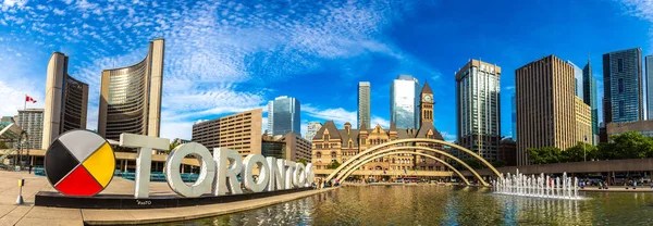 Toronto Canada April 2020 Toronto Sign Old City Hall Modern — Stock Photo, Image