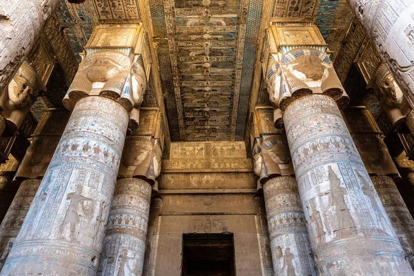 Interior Del Templo Dendera Día Soleado Luxor Egipto —  Fotos de Stock