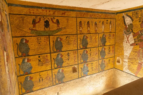 Krallar Vadisi 'nde Firavun Tutankamon' un Mezarı, Luxor, Mısır