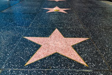 LOS ANGELES, HOLYWOOD, ABD - 29 Mart 2020: Los Angeles, California, ABD 'deki Hollywood Şöhret Yolu' nun boş yıldızı