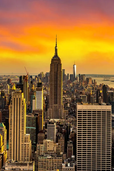 ニューヨーク市 アメリカ 2020年3月15日 ニューヨークの日没時のマンハッタンのパノラマ空撮 — ストック写真