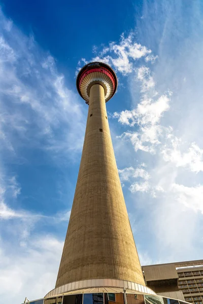 Kalgaria Kanada Kwiecień 2020 Calgary Tower Calgary Słoneczny Dzień Kanada — Zdjęcie stockowe