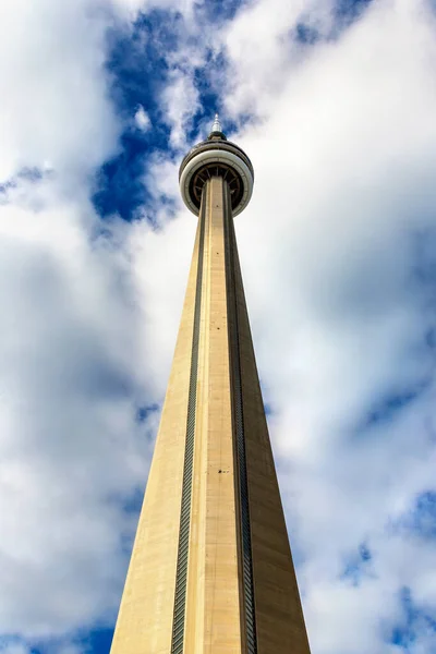 Toronto Kanada Kwiecień 2020 Wieża Toronto Słoneczny Dzień Ontario Kanada — Zdjęcie stockowe