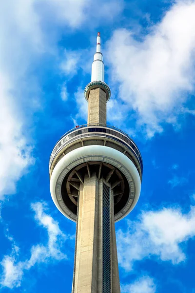 Toronto Kanada Kwiecień 2020 Wieża Toronto Słoneczny Dzień Ontario Kanada — Zdjęcie stockowe