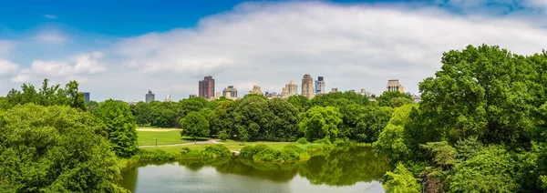 Panorama Manhattan Cityscape Turtle Pond Central Park New York City — Stock Photo, Image