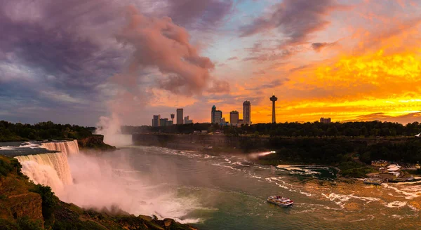 Amerika Nın Niagara Şelalesi Ndeki Amerikan Şelaleleri Gece Görüşü Panoraması — Stok fotoğraf