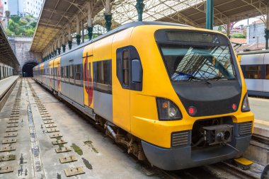 Sao Bento tren istasyonu bir güzel yaz günü, Porto, Portekiz